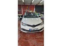 Sahibinden Toyota Auris 1.4 D-4D Advance Skypack 2017 Model
