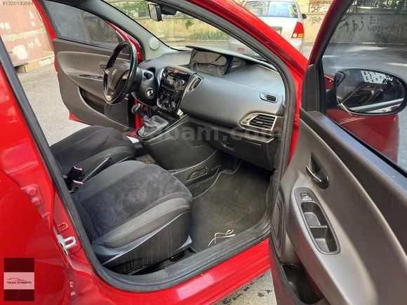 2013 LANCIA YPSİLON 0.9 BENZİNLİ EASYTRONİC 72.000 KM Boyasız
