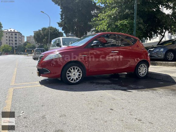 2013 LANCIA YPSİLON 0.9 BENZİNLİ EASYTRONİC 72.000 KM Boyasız