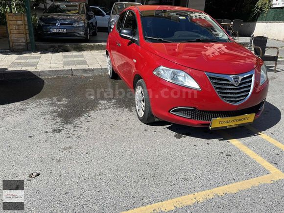 2013 LANCIA YPSİLON 0.9 BENZİNLİ EASYTRONİC 72.000 KM Boyasız