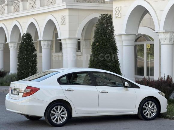 2014 HONDA CIVIC 1.6 İ VTEC PREMIUM 67 BİN KİLOMETRE HATASIZ