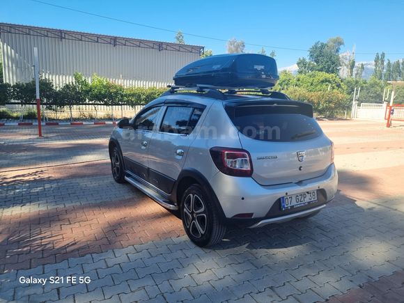 Sahibinden Dacia Sandero 1.5 dCi Stepway 2015 Model 