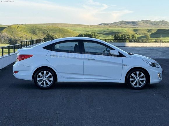 2017 ÇIKIŞ ACCENT BLUE HATASIZ BOYASIZ OTOMATİK DCT 7 İLERİ 80KM