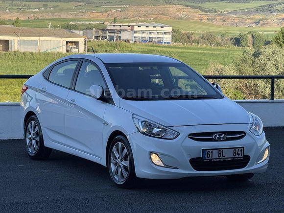 2017 ÇIKIŞ ACCENT BLUE HATASIZ BOYASIZ OTOMATİK DCT 7 İLERİ 80KM