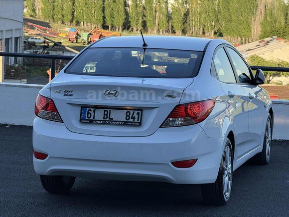2017 ÇIKIŞ ACCENT BLUE HATASIZ BOYASIZ OTOMATİK DCT 7 İLERİ 80KM