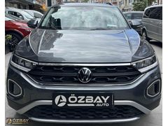 ÖZBAY AUTO dan 2025 ÇIKIŞLI T-ROC HATASIZ BOYASIZ 22 BİN KM
