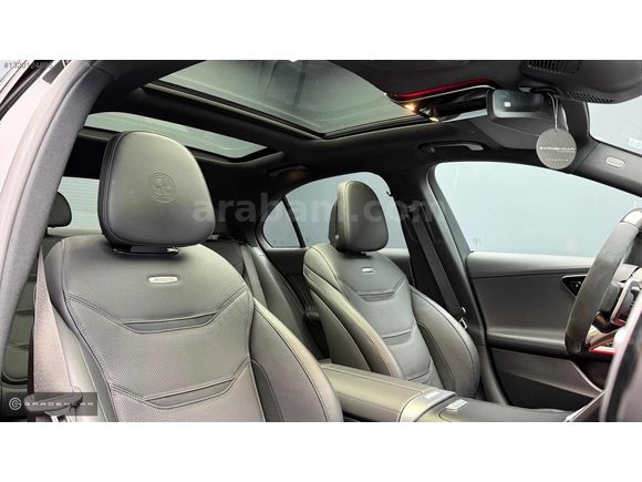'''GARDEN''' 2023 C63 S E PERFORMANCE