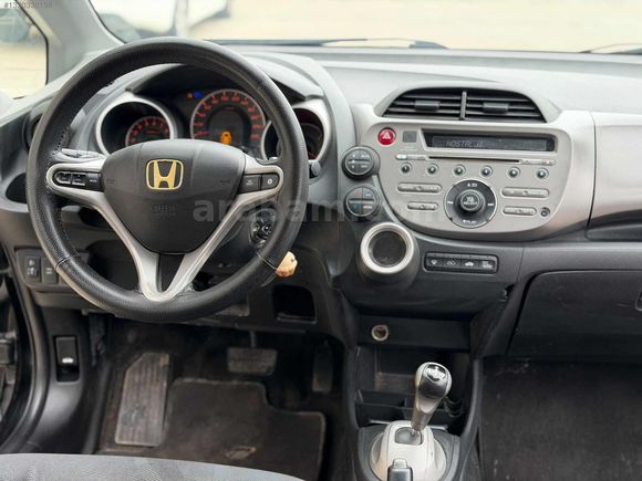 MAKYAJLI KASA HONDA JAZZ