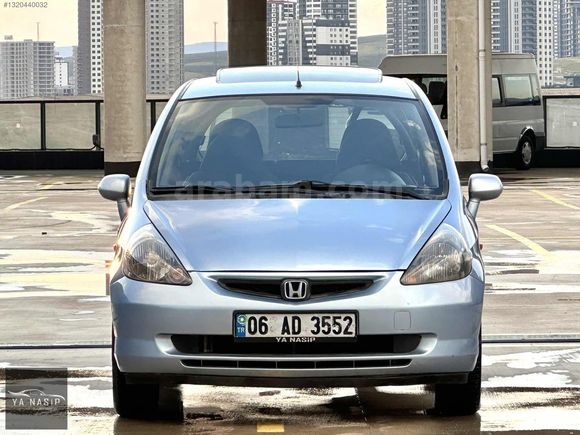 YANASİP'DEN 2004 HONDA JAZZ 1.4 ES CVT 7 İLERİ TAM OTOMATİK