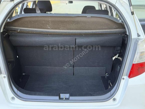 2011 MODEL 1.4 HONDA JAZZ FUN PLUS SHİFT CAM TAVANLI OTOMATİK