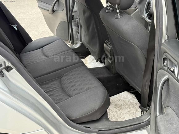 TR'de TEK 169.000KM'de KOLEKSİYONLUK C200CDI CLASİC