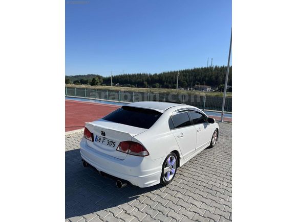 BAŞKARA OTOMOTİV'DEN HONDA CİVİC ELEGANCE FD6