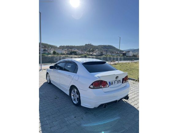 BAŞKARA OTOMOTİV'DEN HONDA CİVİC ELEGANCE FD6