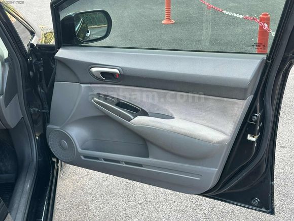 EMSALSİZ TEMİZLİKTE DEĞİŞENSİZ ELEGANS HONDA MANUEL