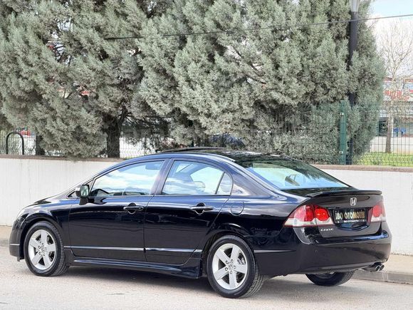2011 MAKYAJLI KASA ELEGANCE OTOMATİK CİVİC