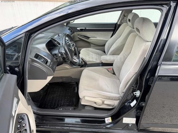 2011 MAKYAJLI KASA ELEGANCE OTOMATİK CİVİC