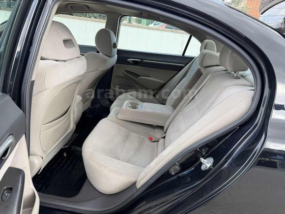 2011 MAKYAJLI KASA ELEGANCE OTOMATİK CİVİC