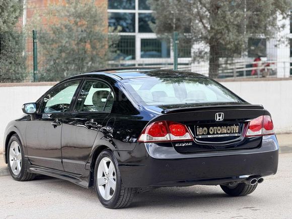 2011 MAKYAJLI KASA ELEGANCE OTOMATİK CİVİC