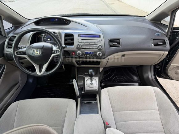 2011 MAKYAJLI KASA ELEGANCE OTOMATİK CİVİC