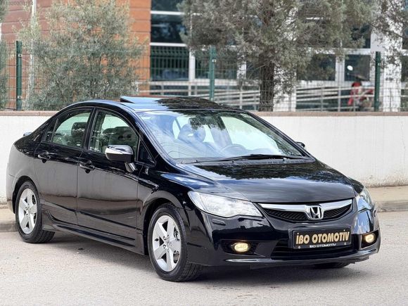 2011 MAKYAJLI KASA ELEGANCE OTOMATİK CİVİC