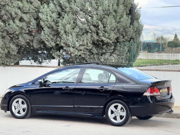 2011 MAKYAJLI KASA ELEGANCE OTOMATİK CİVİC