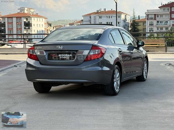 2012 FD 6 CIVIC DEGİŞENSİZ CAM GİBİ 94 BİN KMDE ELEGANCE SANROOF
