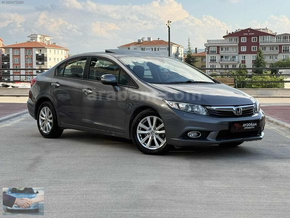 2012 FD 6 CIVIC DEGİŞENSİZ CAM GİBİ 94 BİN KMDE ELEGANCE SANROOF