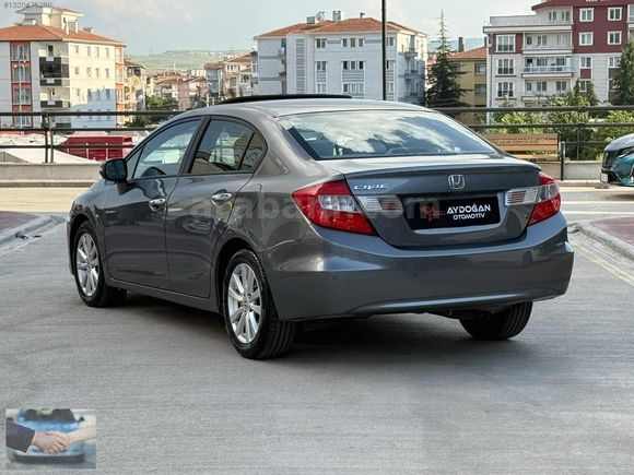2012 FD 6 CIVIC DEGİŞENSİZ CAM GİBİ 94 BİN KMDE ELEGANCE SANROOF