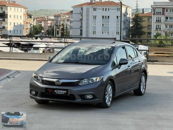 2012 FD 6 CIVIC DEGİŞENSİZ CAM GİBİ 94 BİN KMDE ELEGANCE SANROOF