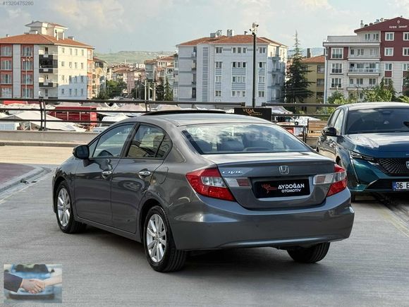 2012 FD 6 CIVIC DEGİŞENSİZ CAM GİBİ 94 BİN KMDE ELEGANCE SANROOF