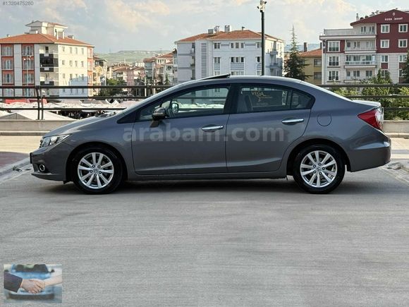 2012 FD 6 CIVIC DEGİŞENSİZ CAM GİBİ 94 BİN KMDE ELEGANCE SANROOF