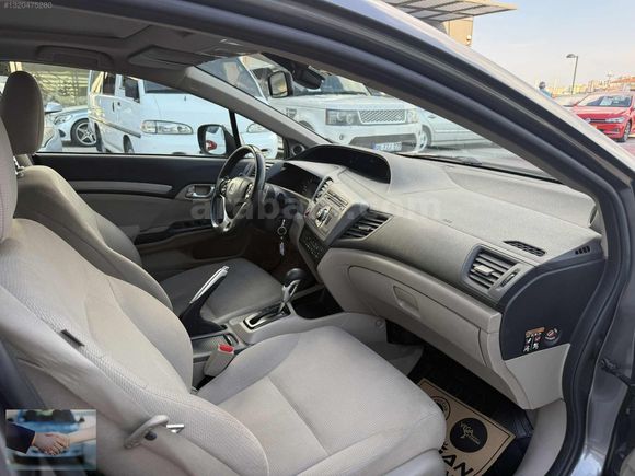 2012 FD 6 CIVIC DEGİŞENSİZ CAM GİBİ 94 BİN KMDE ELEGANCE SANROOF