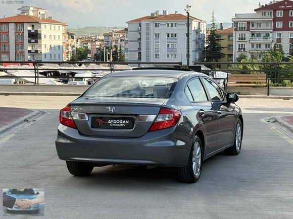 2012 FD 6 CIVIC DEGİŞENSİZ CAM GİBİ 94 BİN KMDE ELEGANCE SANROOF