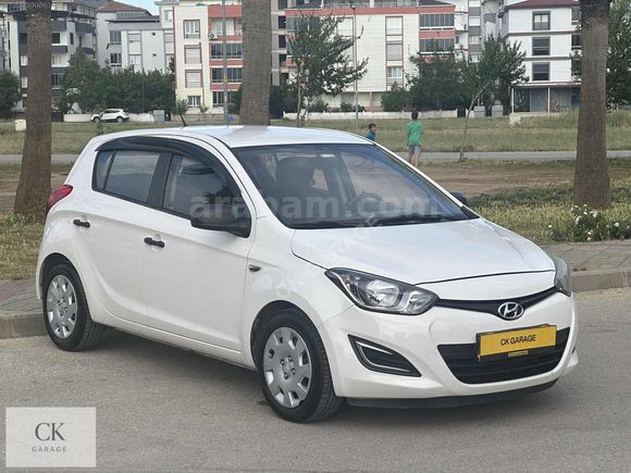 2013 Hyundai i20 Makyajlı Kasa | Düşük Km | Yeni Vize