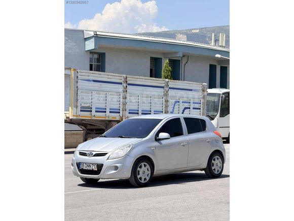 Ayaz autodan Hyundai i20 167 binde kredi kartı geçerlidir