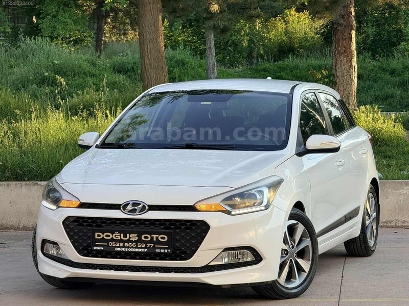 Galeriden Hyundai i20 1.2 MPI Elite 2015 Model Kütahya 64.500 km Beyaz