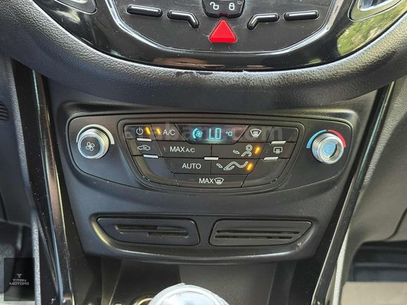 TİTAN MOTORS 212 BİN KM 2013 ÇKŞ.FORD B-MAX 1.5 TDCI TITANIUM