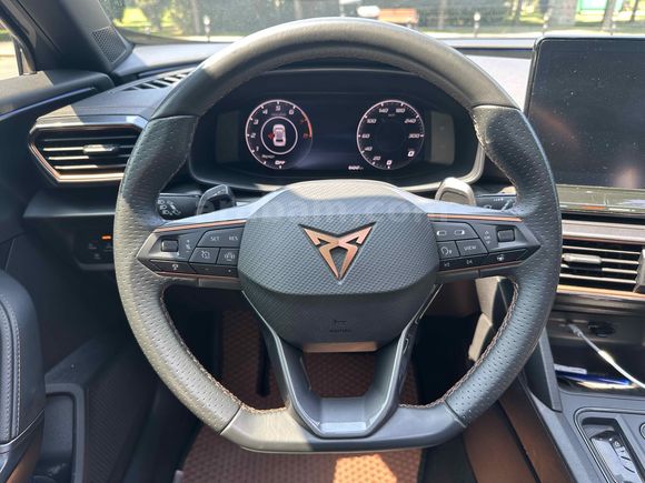 Galeriden Cupra Formentor 1.5 TSI 2023 Model İstanbul
