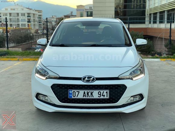 2018 MODEL HYUNDAİ İ20 1.4 CRDİ STYLE 153 BİN KİLOMETREDE/DİZEL