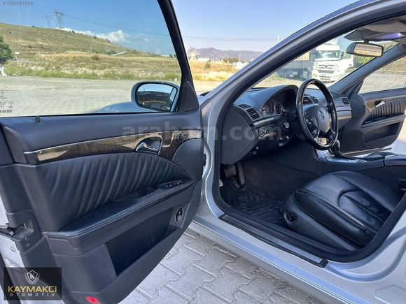 2004 E200 AVANTGARDE SUNROOF DERİ DÖŞEME EMSALSİZ TEMİZLİKTE