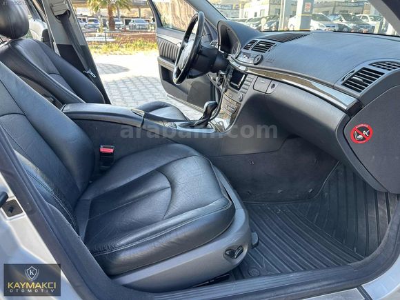 2004 E200 AVANTGARDE SUNROOF DERİ DÖŞEME EMSALSİZ TEMİZLİKTE