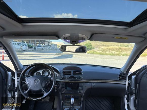 2004 E200 AVANTGARDE SUNROOF DERİ DÖŞEME EMSALSİZ TEMİZLİKTE