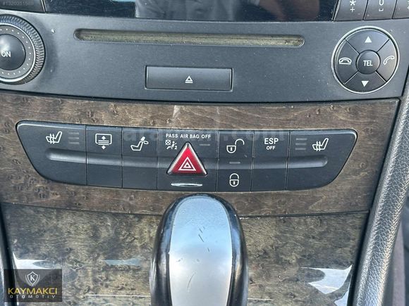 2004 E200 AVANTGARDE SUNROOF DERİ DÖŞEME EMSALSİZ TEMİZLİKTE