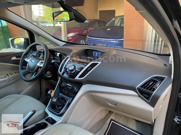 İS CAR 220.000KM+E. BAGAJ+OTOMATİK PARK+KATLANIR+SONY+BAKIMLI!!