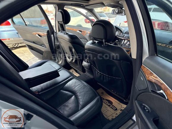 MERCEDES E220 CDİ ELEGANCE DERİ SANROOF XENON