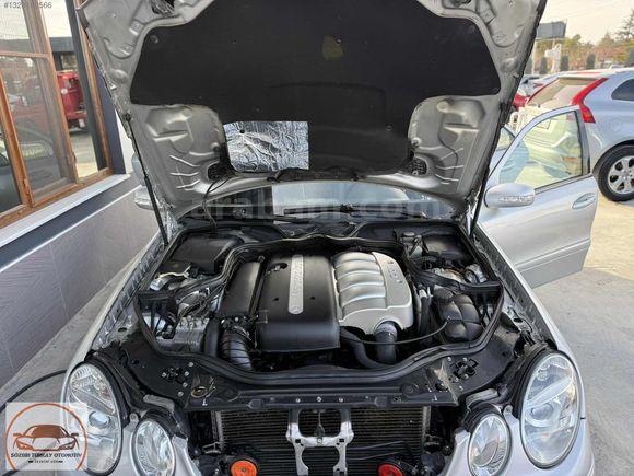 MERCEDES E220 CDİ ELEGANCE DERİ SANROOF XENON