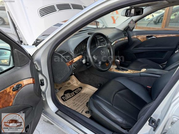MERCEDES E220 CDİ ELEGANCE DERİ SANROOF XENON