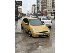 Sahibinden Ford Focus 1.6 Ambiente 2000 Model  300.000 km Sarı