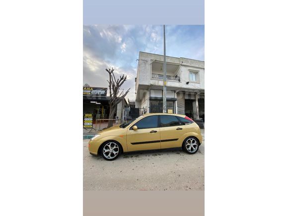 Sahibinden Ford Focus 1.6 Ambiente 2000 Model  300.000 km Sarı