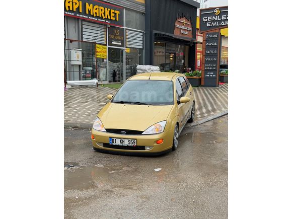 Sahibinden Ford Focus 1.6 Ambiente 2000 Model  300.000 km Sarı